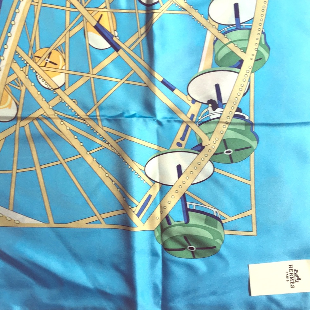 Hermès scarf